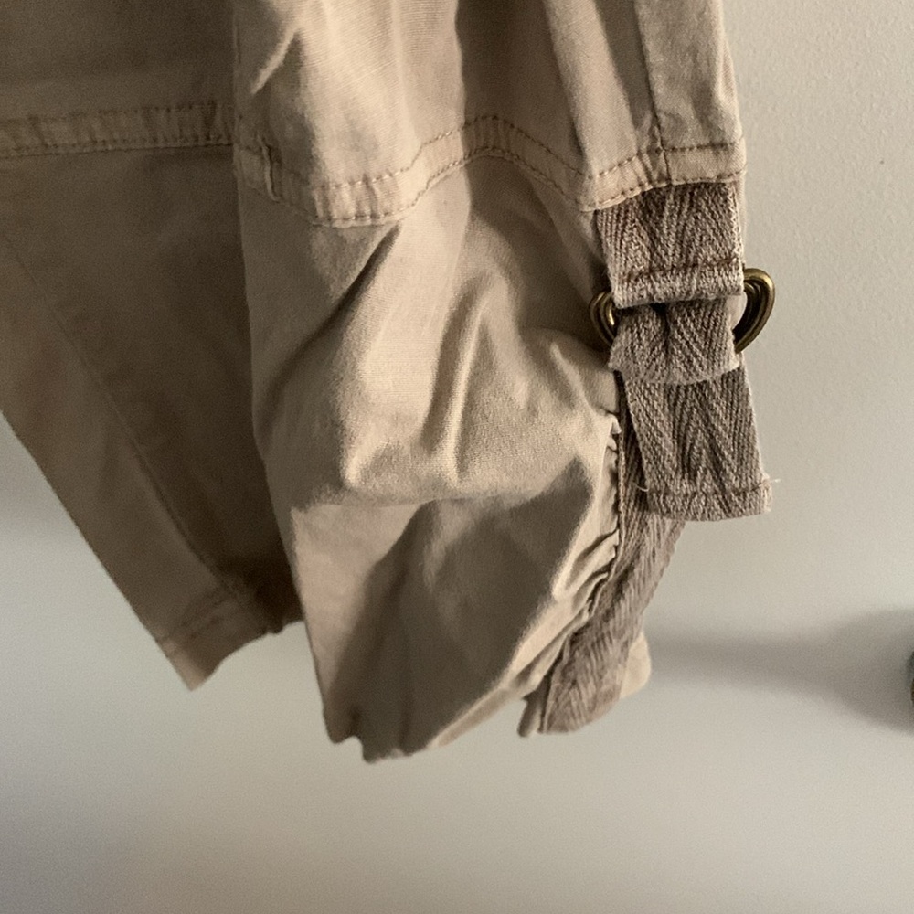 Chico’s Zenergy Jacket, Capris and Top - Picture 2 of 11